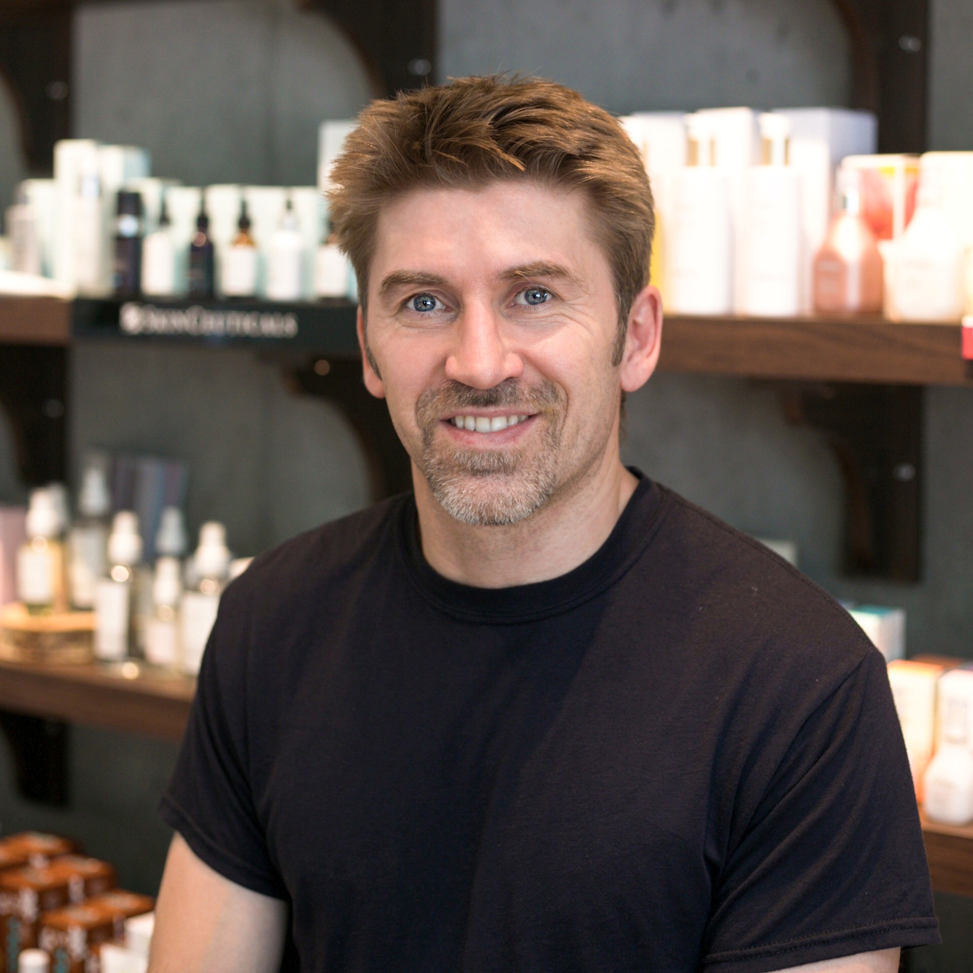 Marius M.